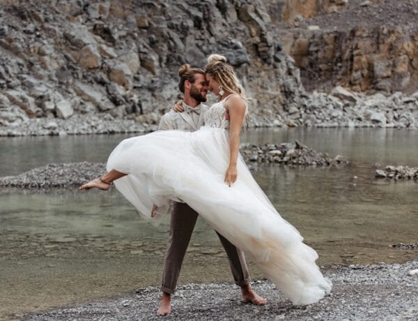 Celestial Hippie Glam - Mini Hochzeit im Steinbruch